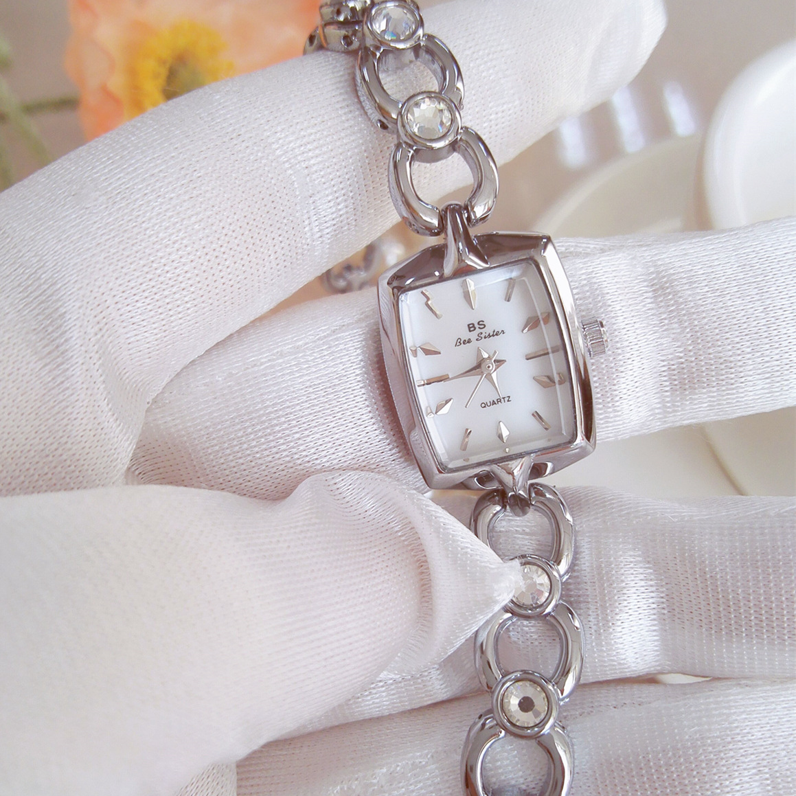 UTHAI Watch For Women Light Lu - Luxury Watch And Jewelry Brand recension och pris