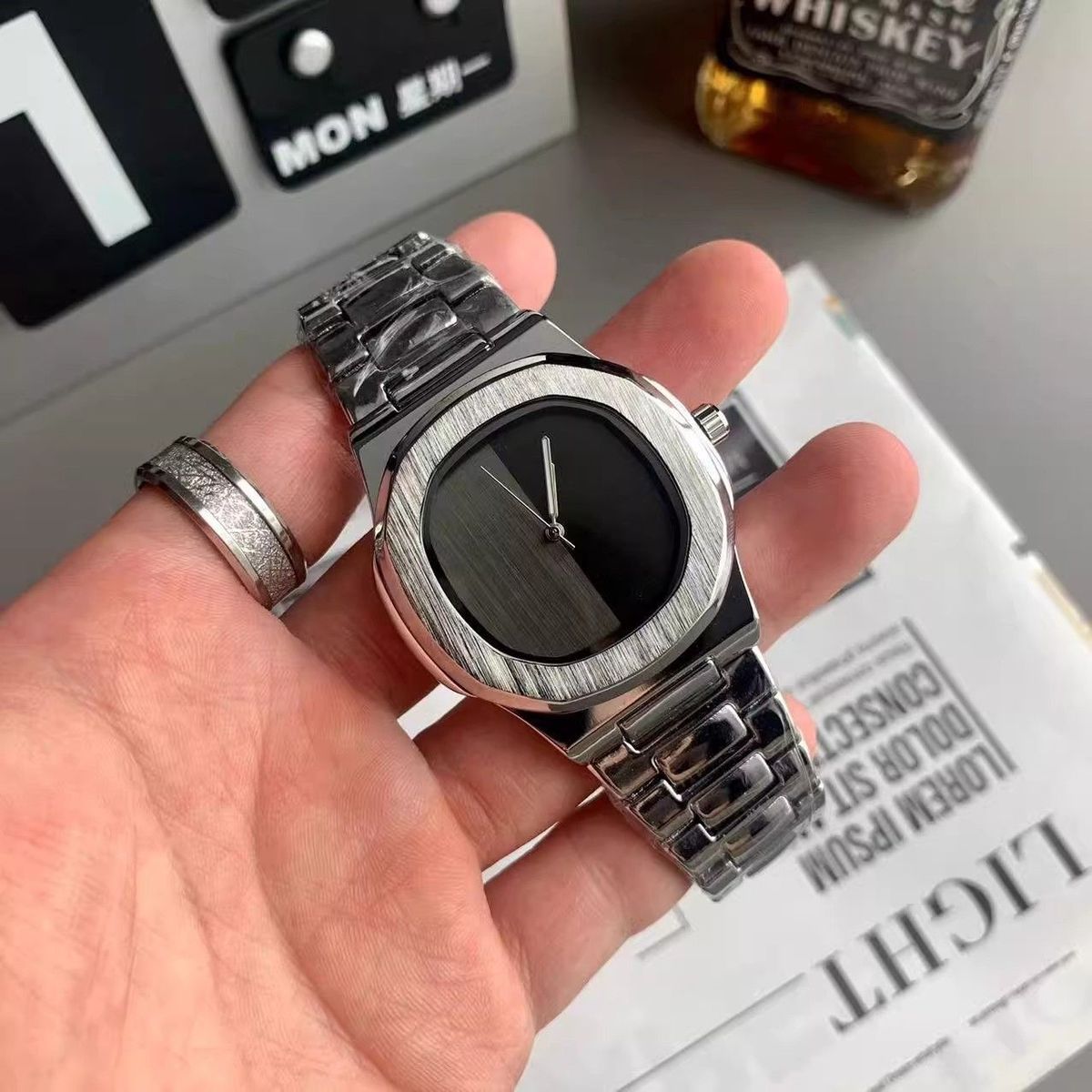 Custom Logo Men's Quartz Watch - Luxury Watch Brands recension och pris